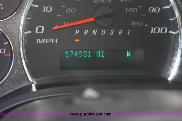 image for item E8485 2009 Chevrolet Express 3500 Extended van