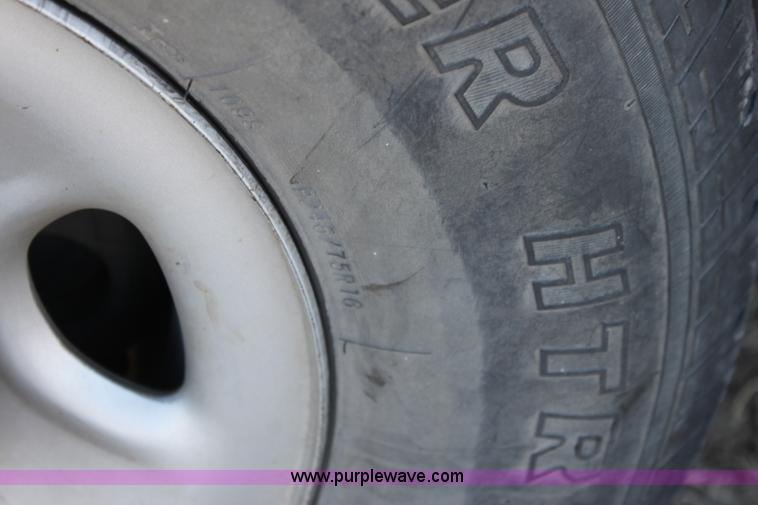 image for item E8485 2009 Chevrolet Express 3500 Extended van