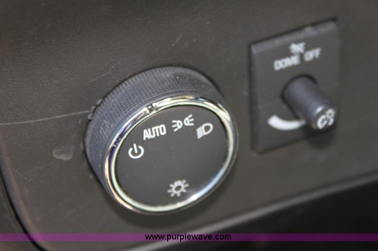 image for item E8486 2009 Chevrolet Express G3500 van