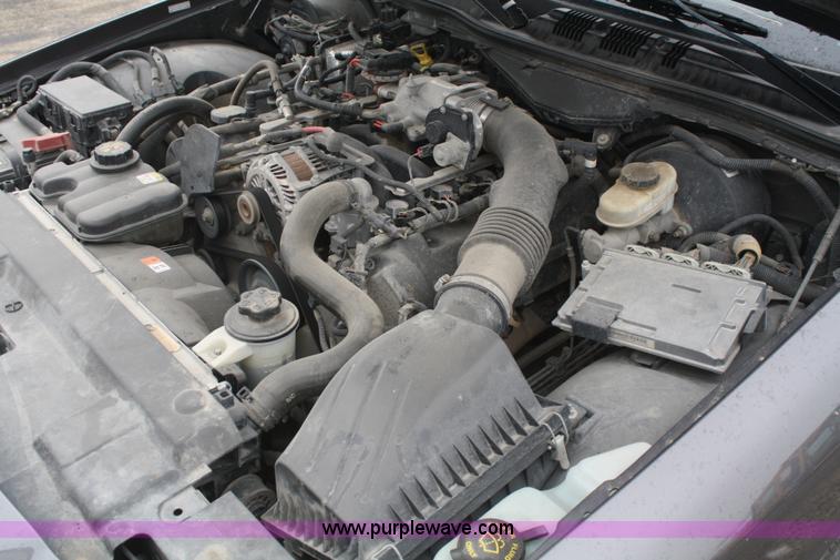 image for item F2537 2009 Ford Crown Victoria Police Interceptor