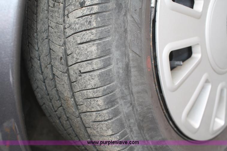 image for item F2537 2009 Ford Crown Victoria Police Interceptor