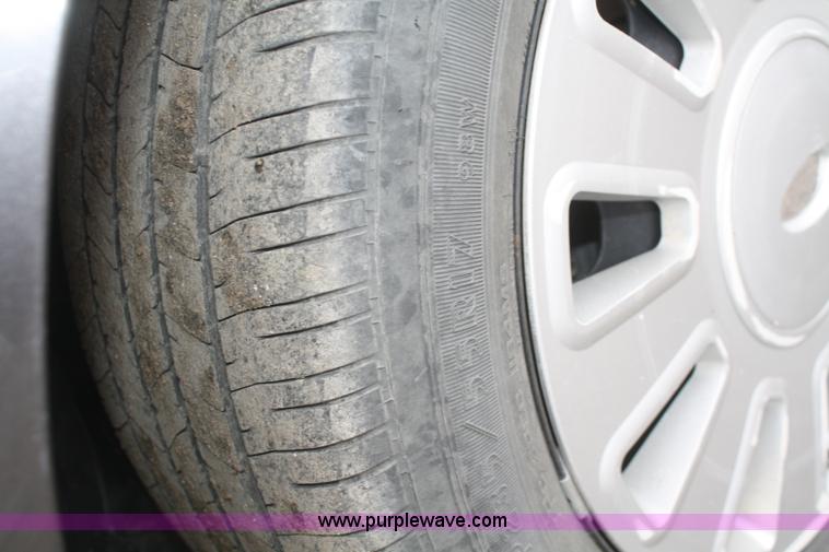 image for item F2537 2009 Ford Crown Victoria Police Interceptor