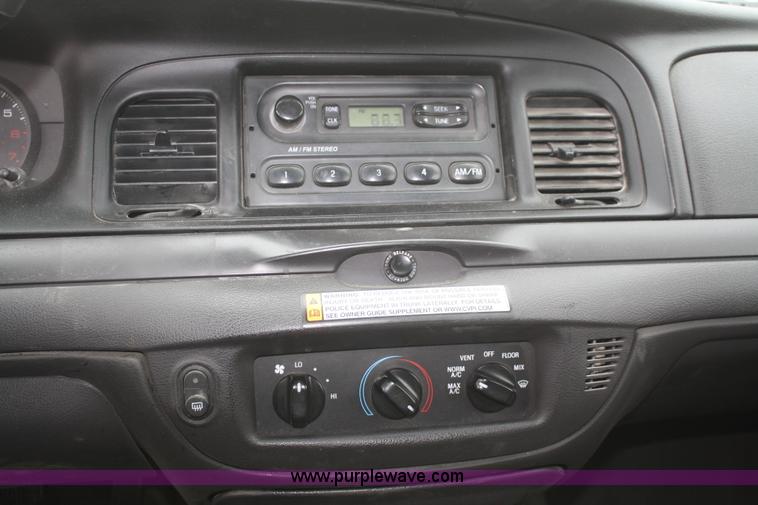 image for item F2539 2009 Ford Crown Victoria Police Interceptor