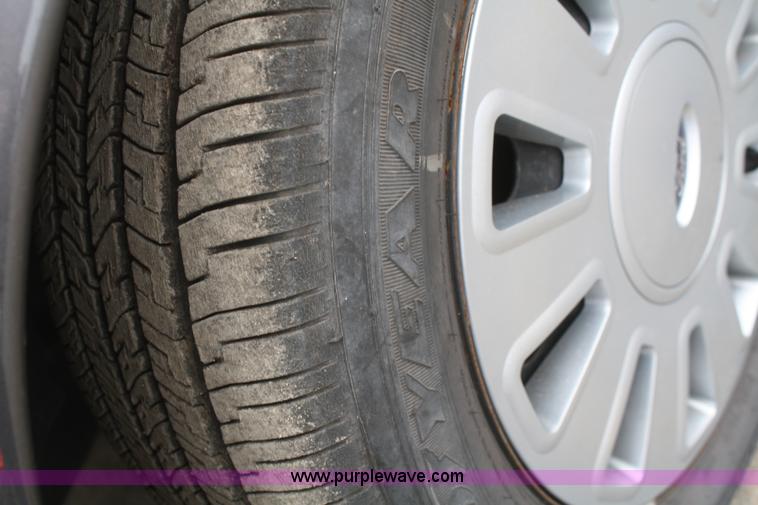 image for item F2539 2009 Ford Crown Victoria Police Interceptor