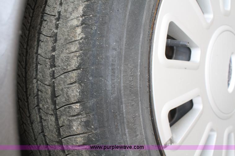 image for item F2539 2009 Ford Crown Victoria Police Interceptor