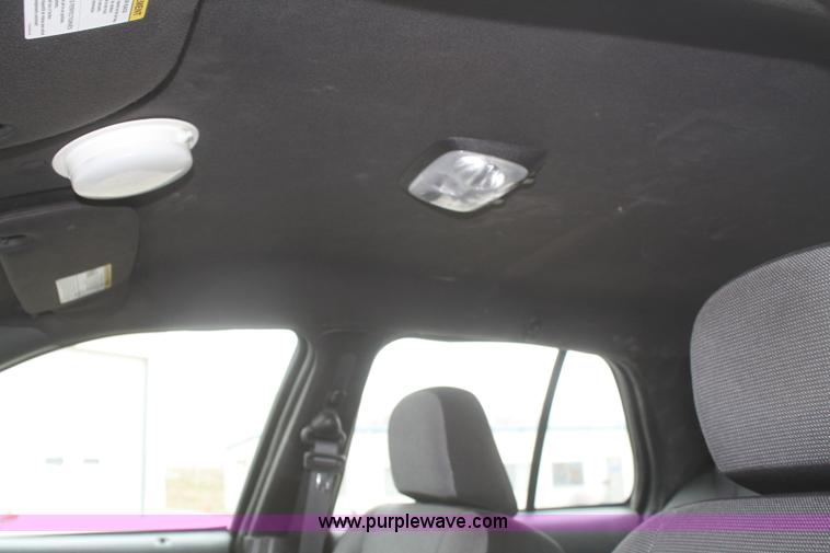 image for item F2540 2010 Ford Crown Victoria