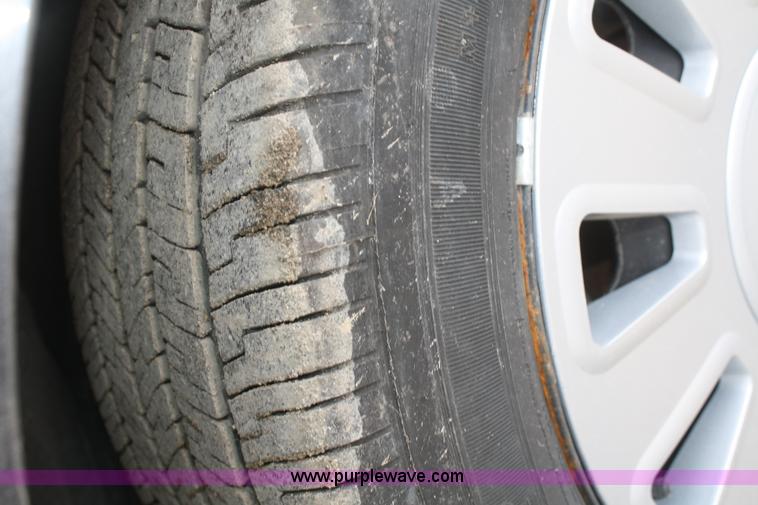 image for item F2540 2010 Ford Crown Victoria