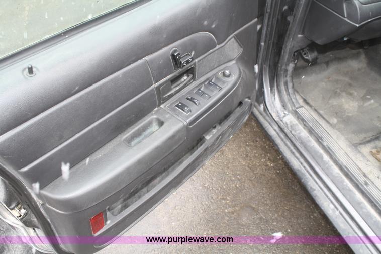 image for item F2548 2010 Ford Crown Victoria Police Interceptor