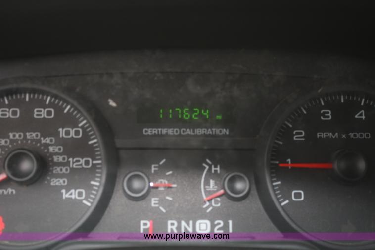 image for item F2548 2010 Ford Crown Victoria Police Interceptor