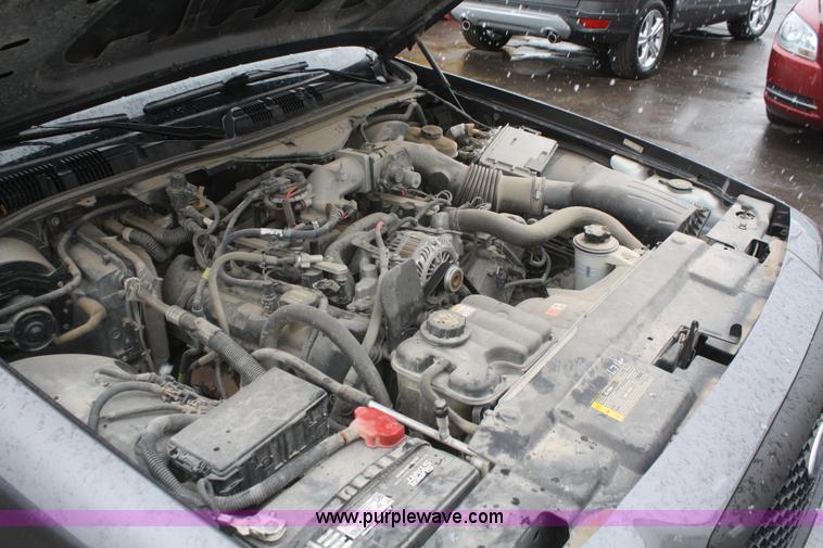 image for item F2548 2010 Ford Crown Victoria Police Interceptor