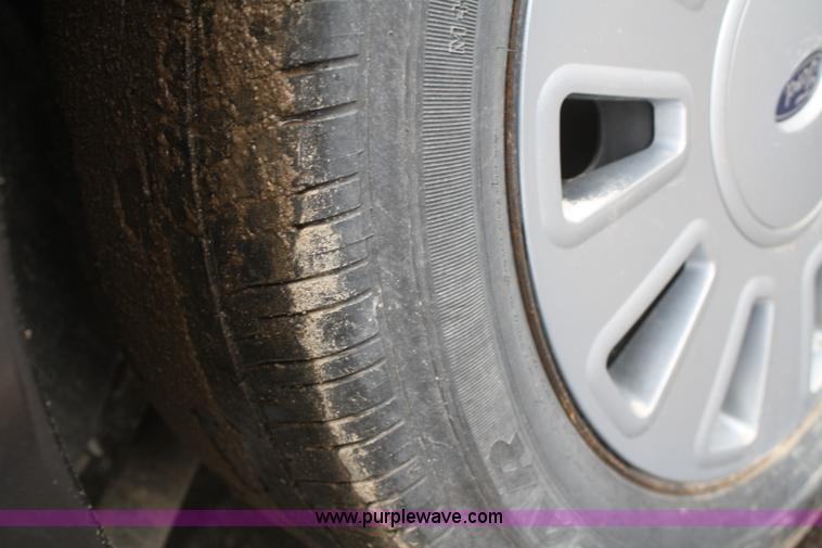 image for item F2548 2010 Ford Crown Victoria Police Interceptor