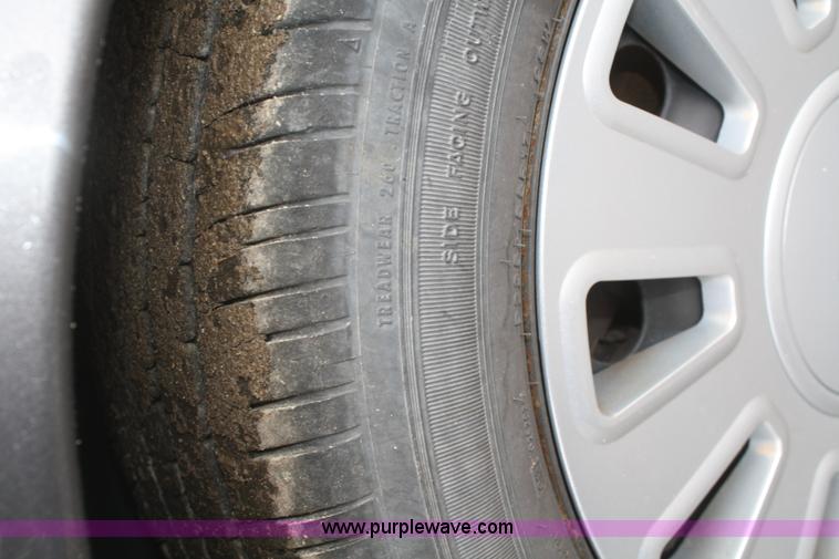 image for item F2548 2010 Ford Crown Victoria Police Interceptor