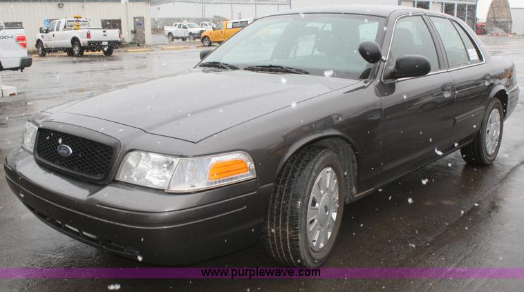 image for item F2549 2009 Ford Crown Victoria Police Interceptor