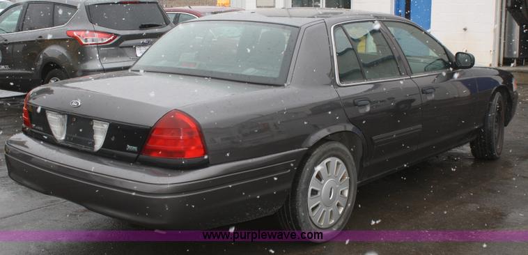 image for item F2549 2009 Ford Crown Victoria Police Interceptor