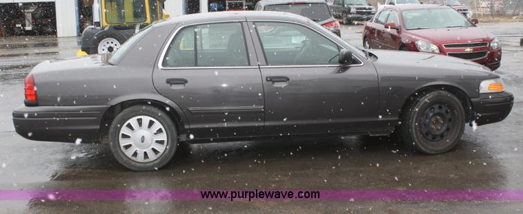image for item F2549 2009 Ford Crown Victoria Police Interceptor