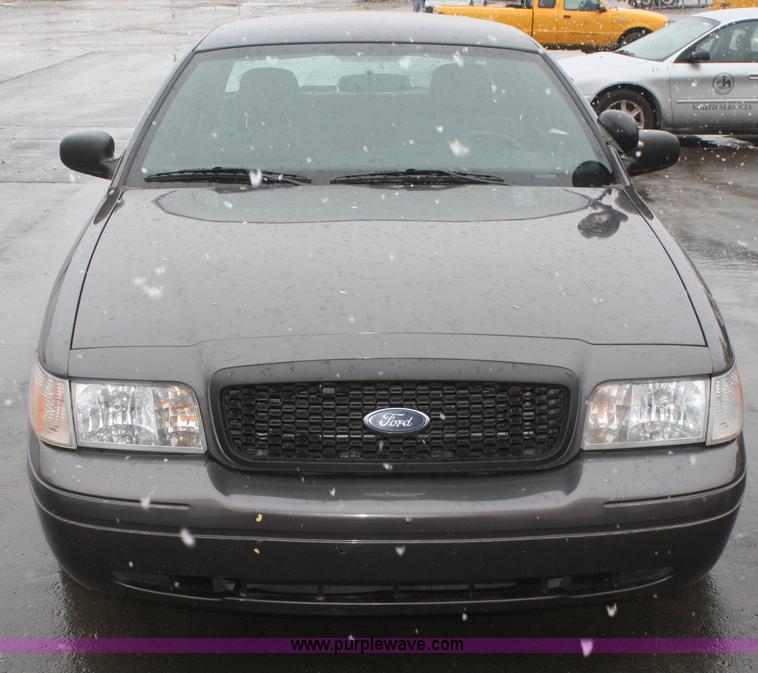 image for item F2549 2009 Ford Crown Victoria Police Interceptor