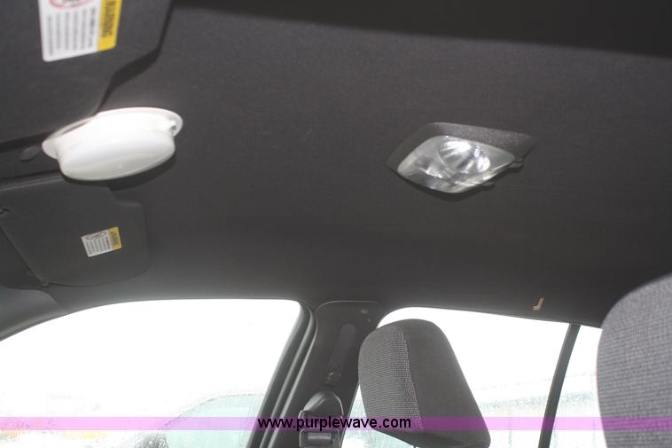 image for item F2550 2004 Ford Crown Victoria Police Interceptor