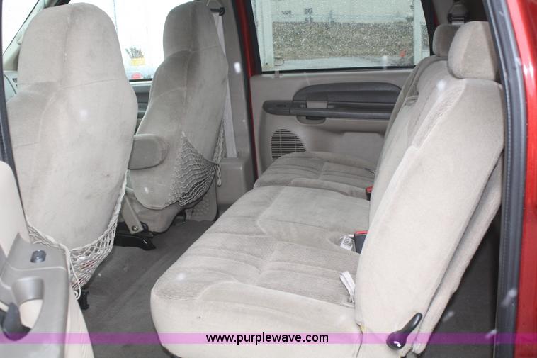 image for item F2562 2001 Ford Excursion XLT SUV