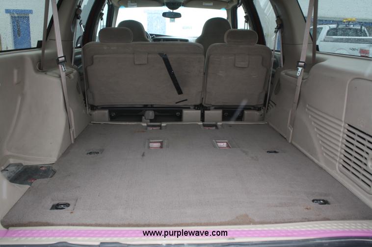 image for item F2562 2001 Ford Excursion XLT SUV