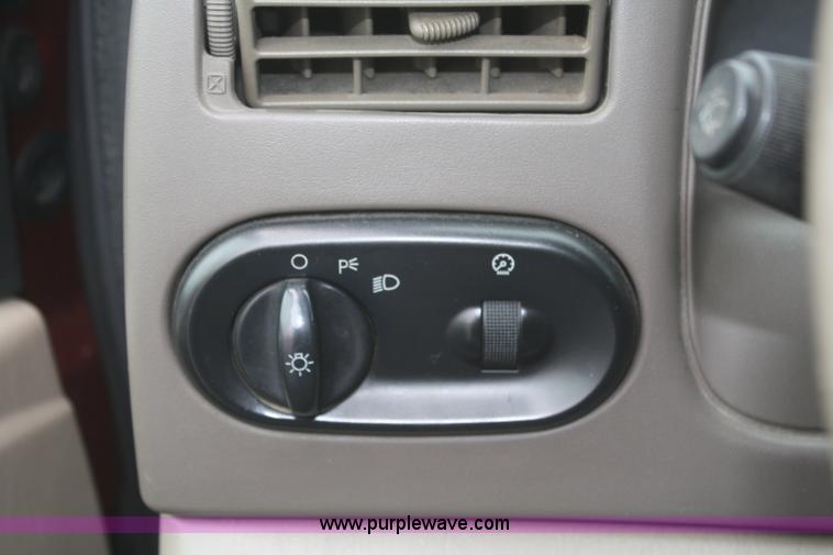 image for item F2562 2001 Ford Excursion XLT SUV