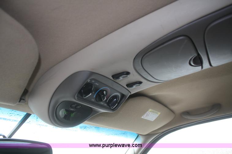 image for item F2562 2001 Ford Excursion XLT SUV