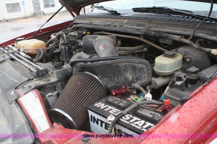 image for item F2562 2001 Ford Excursion XLT SUV