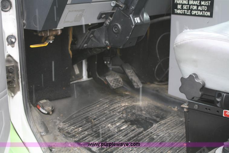 image for item F2563 1998 Freightliner FL60 ambulance