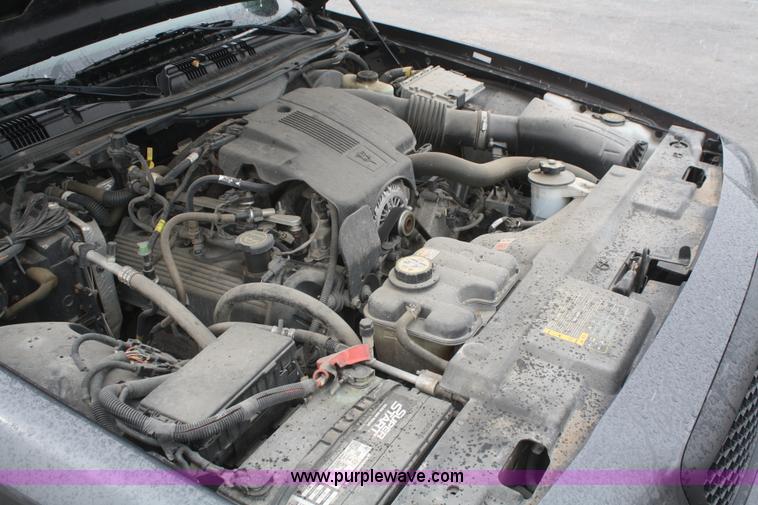 image for item F2565 2005 Ford Crown Victoria Police Interceptor