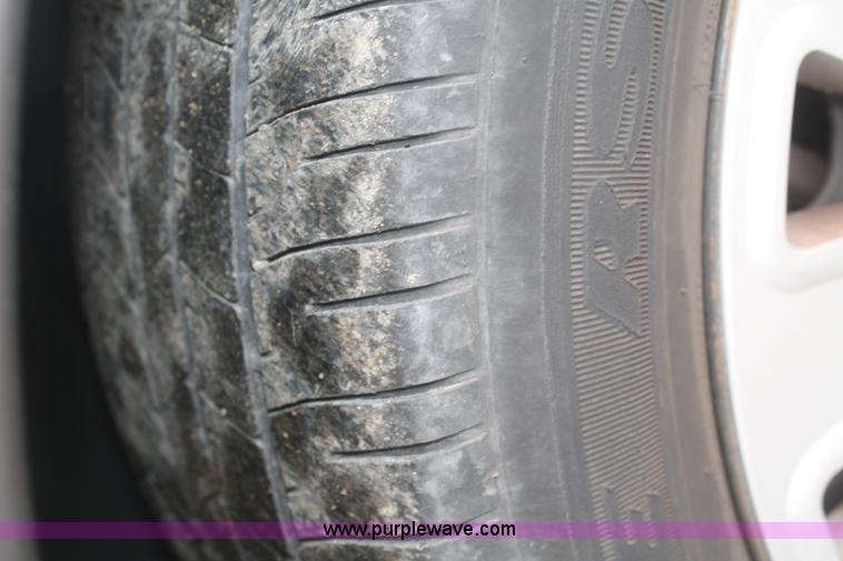 image for item F2567 2007 Ford Crown Victoria Police Interceptor