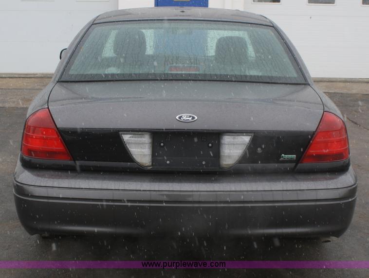 image for item F2568 2010 Ford Crown Victoria Police Interceptor
