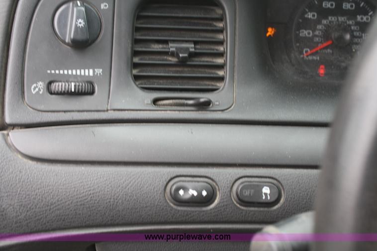 image for item F2568 2010 Ford Crown Victoria Police Interceptor