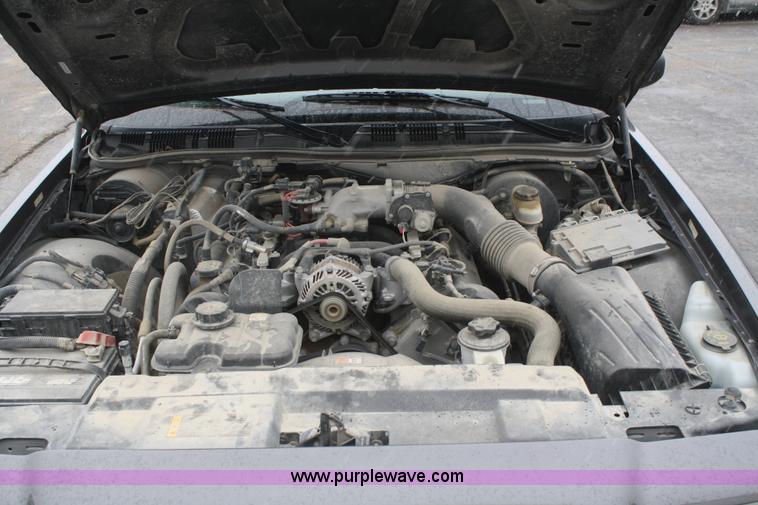 image for item F2568 2010 Ford Crown Victoria Police Interceptor