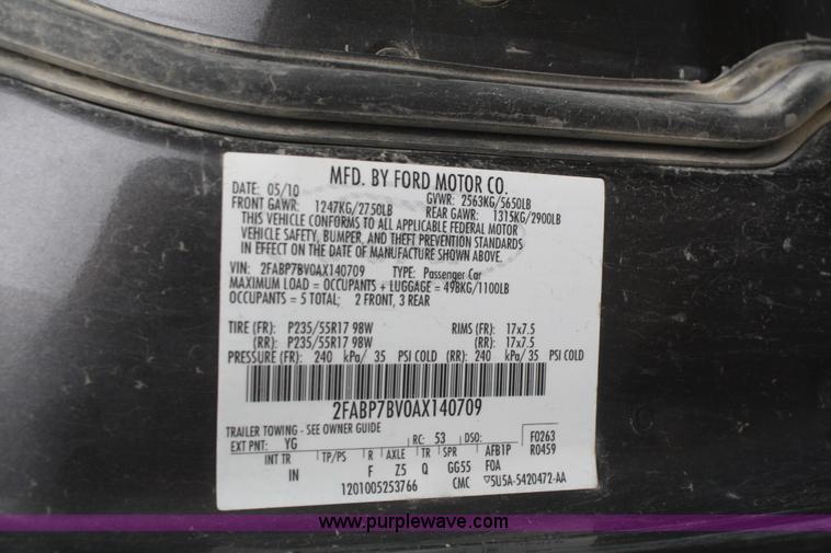 image for item F2568 2010 Ford Crown Victoria Police Interceptor