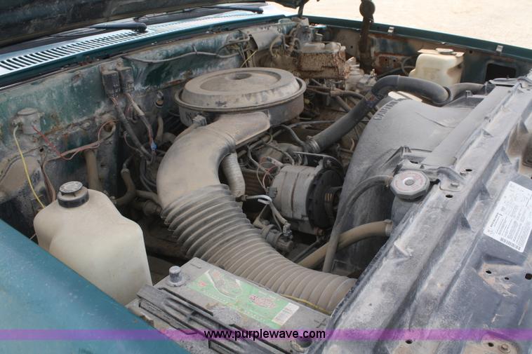 image for item F2786 1987 Chevrolet C30 flatbed pickup truck