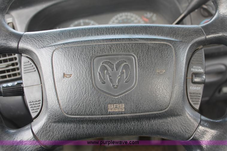 image for item F2787 2001 Dodge Ram 2500 Quad Cab pickup truck