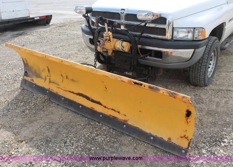 image for item F2787 2001 Dodge Ram 2500 Quad Cab pickup truck