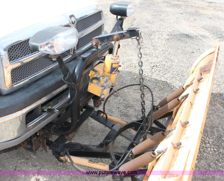 image for item F2787 2001 Dodge Ram 2500 Quad Cab pickup truck