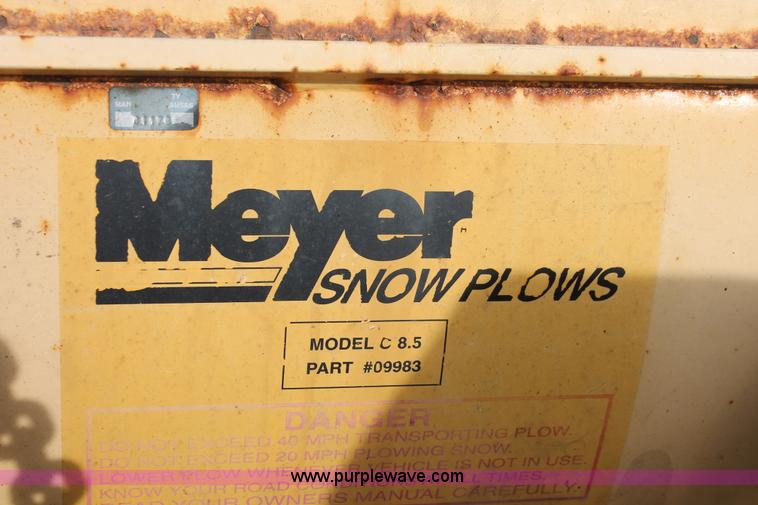 image for item F2787 2001 Dodge Ram 2500 Quad Cab pickup truck