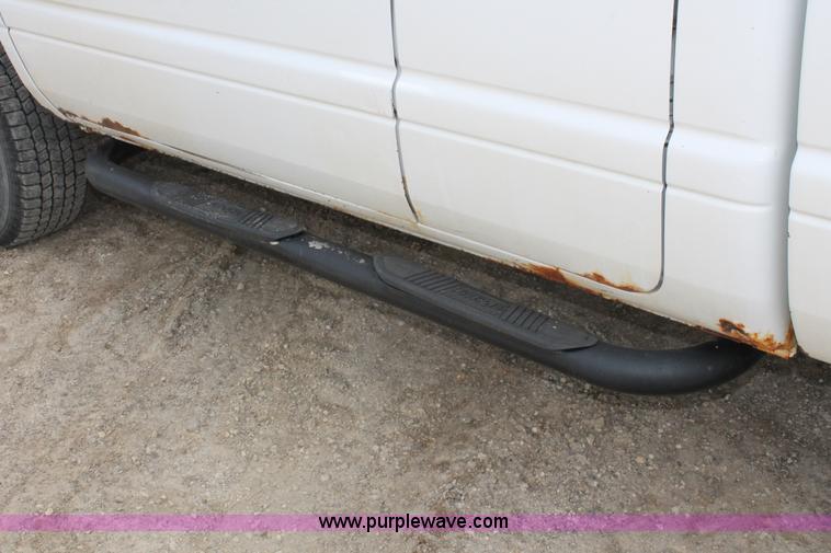 image for item F2787 2001 Dodge Ram 2500 Quad Cab pickup truck