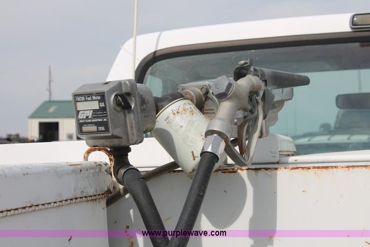 image for item F2789 1993 Ford F250 XL pickup truck