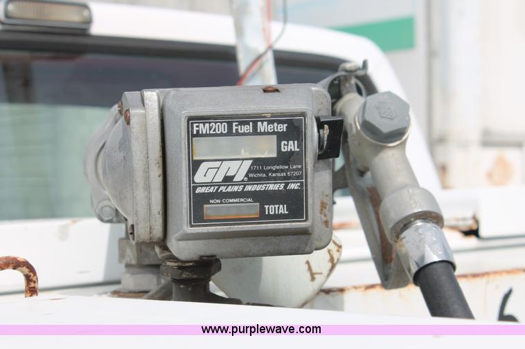 image for item F2789 1993 Ford F250 XL pickup truck