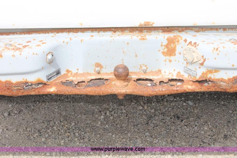 image for item F2789 1993 Ford F250 XL pickup truck