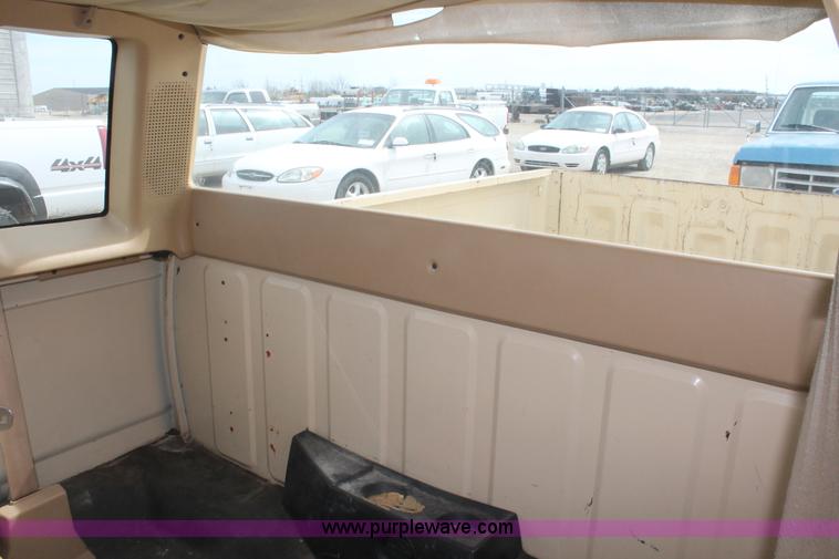 image for item F2793 1986 Chevrolet S10 Extended Cab pickup truck