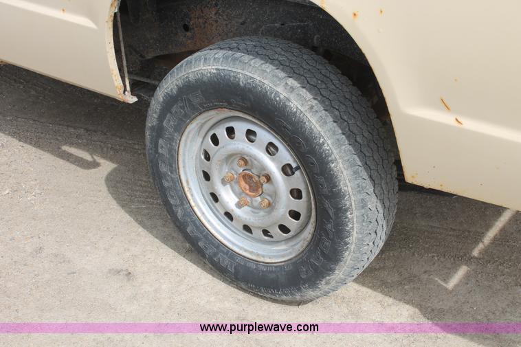image for item F2793 1986 Chevrolet S10 Extended Cab pickup truck