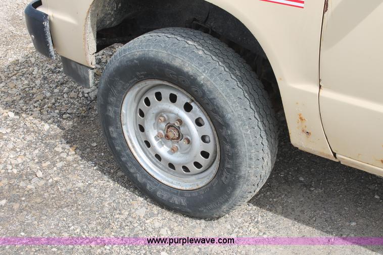 image for item F2793 1986 Chevrolet S10 Extended Cab pickup truck