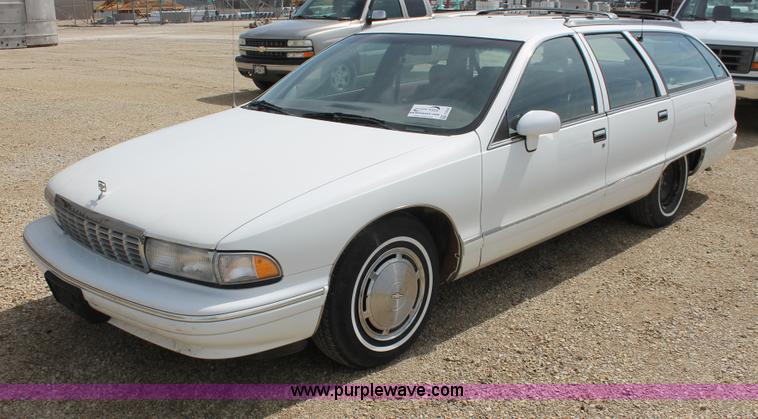 image for item F2934 1994 Chevrolet Caprice Classic wagon