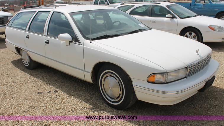 image for item F2934 1994 Chevrolet Caprice Classic wagon