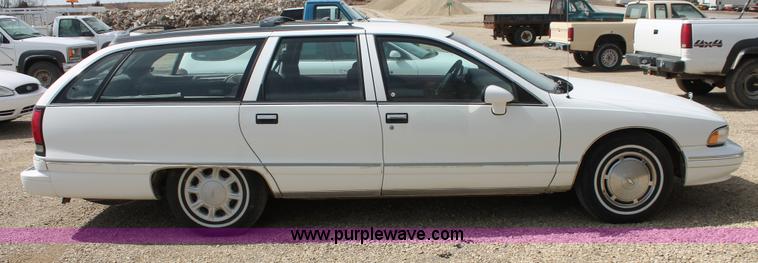 image for item F2934 1994 Chevrolet Caprice Classic wagon