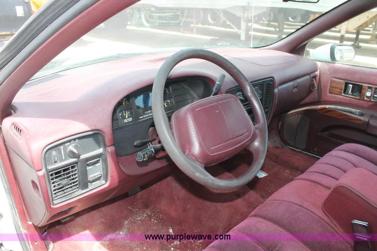 image for item F2934 1994 Chevrolet Caprice Classic wagon