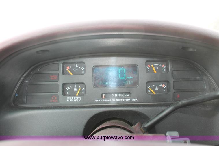 image for item F2934 1994 Chevrolet Caprice Classic wagon